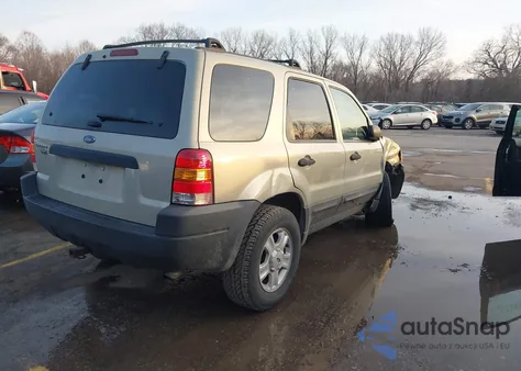 2004 Ford Escape Xlt from USA, damaged, VIN 1FMYU03104KA29354